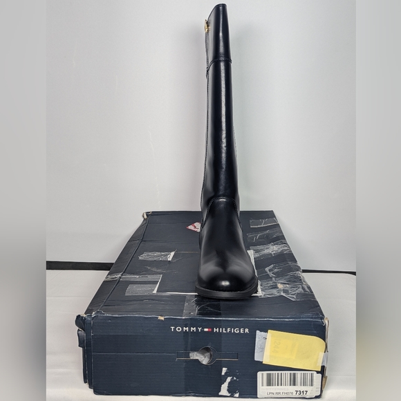 NEW Tommy Hilfiger Womens SHYENNE Equestrian Boot black sz 10 - Picture 5 of 5